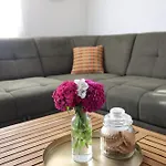 House Trebevic Restart 펜션 *